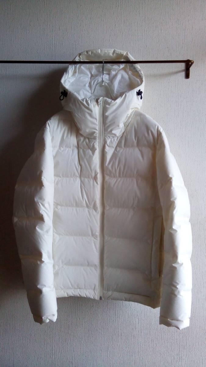 人気，新作登場 ユニクロ シームレスダウン S シームレスダウンパーカー 白 ホワイト メンズ(ジャンパー、ブルゾン)｜売買されたオークション情報、yahooの商品情報をアーカイブ公開 - オークファン 男性用
