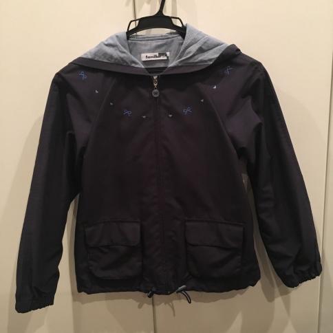 新作入荷，新作登場 ファミリア140サイズ ジャケット 100円スタート ネイビー お受験 通学に familiar(ジャンパー、ブルゾン)｜売買されたオークション情報、yahooの商品情報をアーカイブ公開 - オークファン 女の子用