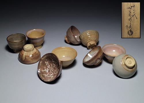  時代縁 買取品 098 十二代 坂倉新兵衛作 萩酒盃 十客 共箱入(酒器)｜売買されたオークション情報、yahooの商品情報をアーカイブ公開 - オークファン 萩