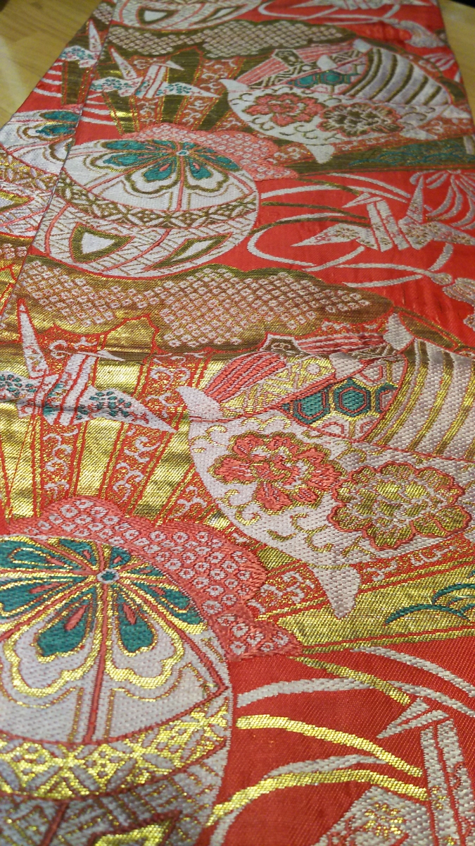 折鶴に手毬 正絹七歳祝帯 上質生地 柔らかな色 金糸 重宝な品 アンティーク 7歳着物 売買されたオークション情報 Yahooの商品情報をアーカイブ公開 オークファン Aucfan Com