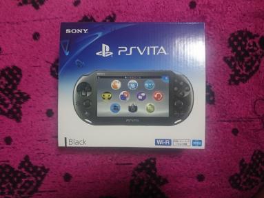 【限定セール，得価】 PS VITA 2000 Wi-fi(PS Vita本体)｜売買されたオークション情報、yahooの商品情報をアーカイブ公開 - オークファン PS Vita本体