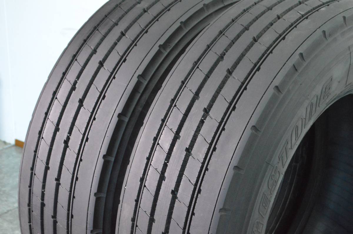BRIDCESTONE(ブリジストン)新車外し 295/70R22.5R173 000000002046_nXLgTjL.jpg