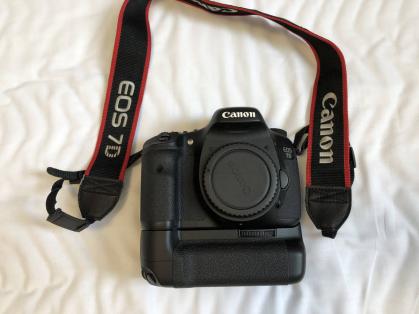 ☆1万円スタート☆キャノン EOS-7Dボディ+グリップBG-E7