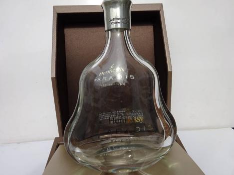 ☆ HENNESSY PARADIS ヘネシーパラディ 空ボトル 化粧箱 カード付 超美