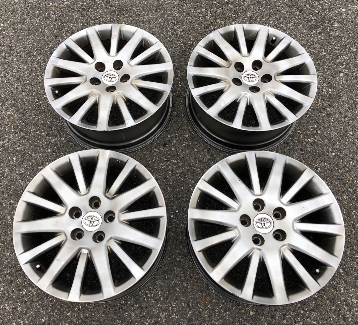 トヨタ クラウン18系 マジェスタ 純正 17インチホイール 17x7.0J +45