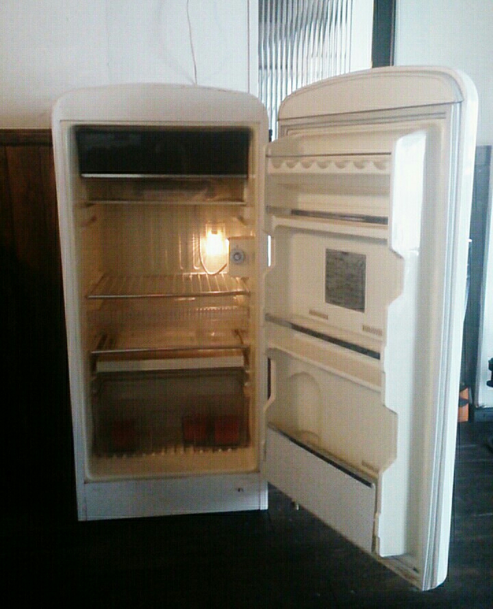 サンヨー三洋電機/レトロ冷蔵庫/50sタイプSR‐12RA 小樽より 札幌配達 