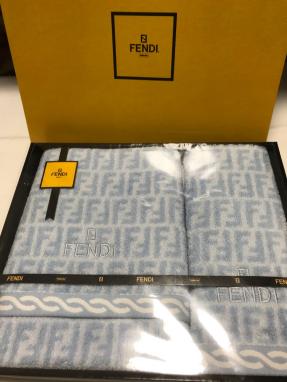アツコ様専用// FENDIタオル4点セット バスタオル+フェイスタオル3枚 【