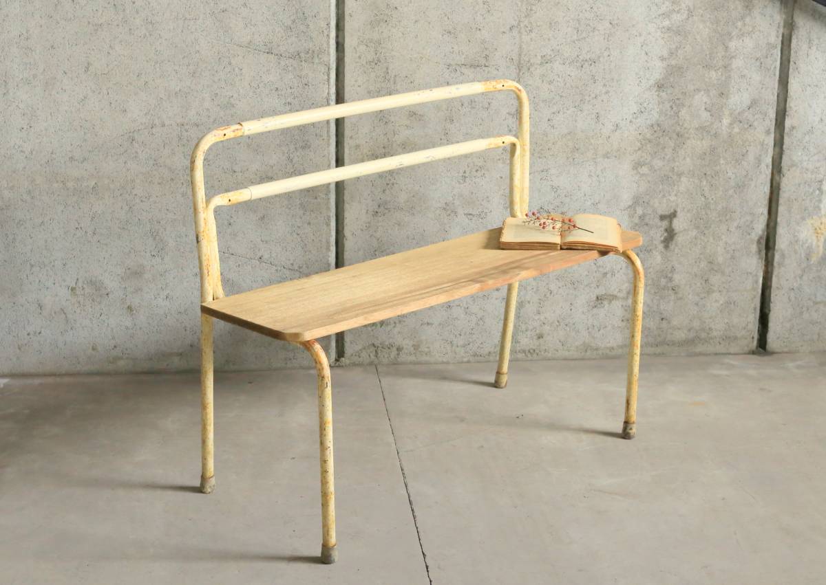 大塚古家具 可愛い無垢天板ベンチ ガーデンチェア ガーデニング シャビー 椅子 インテリア アンティーク ディスプレイ その他 売買されたオークション情報 Yahooの商品情報をアーカイブ公開 オークファン Aucfan Com