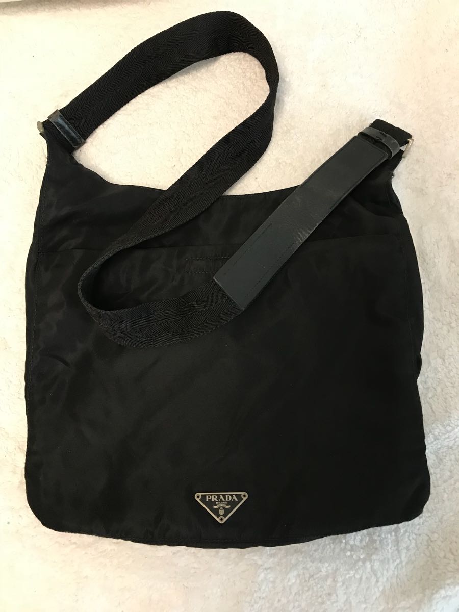 プラダ PRADA 斜め掛けショルダーバッグ ナイロン ブラック ギャラン 