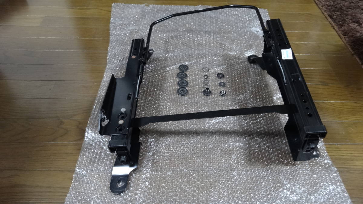 □レカロ シートレール□ジムニーJB23 運転席用 レカロ純正品