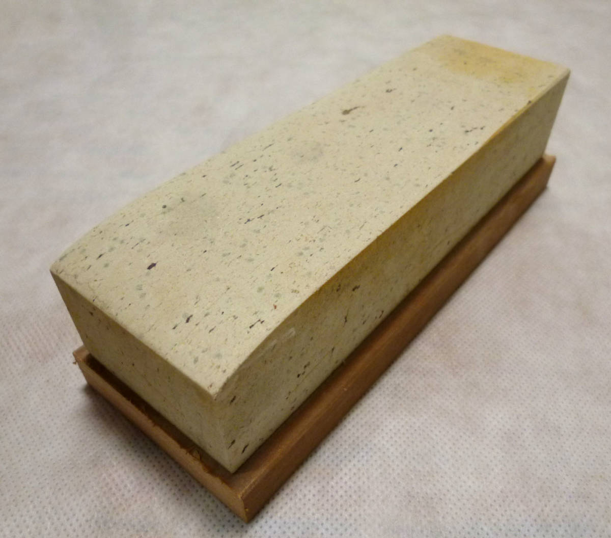 ☆希少☆備水砥 1200g☆天然砥石 日本刀 脇差 短刀 刀剣研磨 鋏 包丁