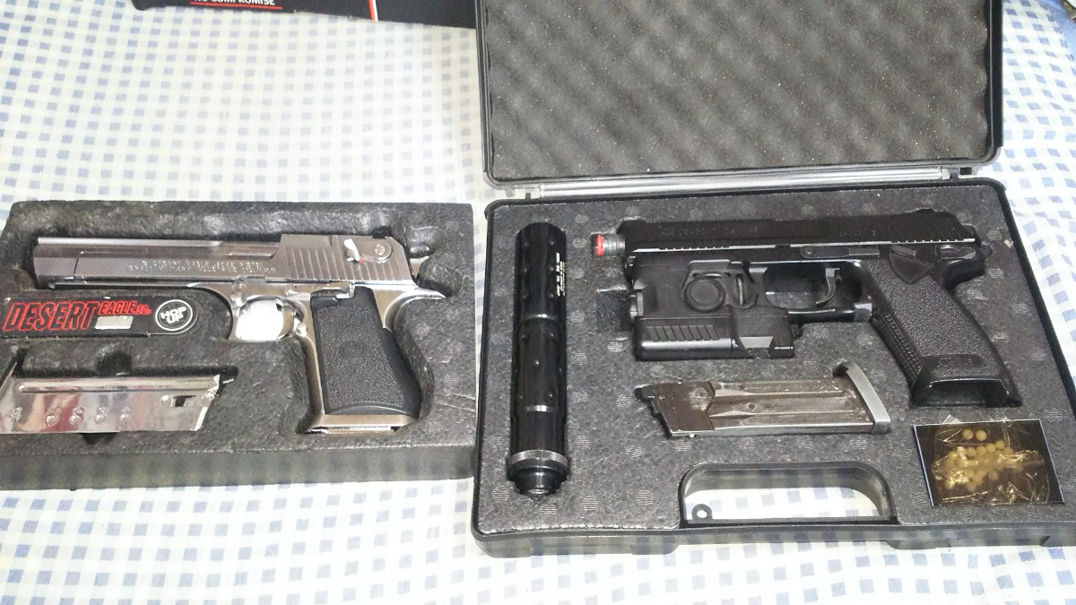 東京マルイガスガン ソーコムMk23 デザートイーグル 中古品ジャンク