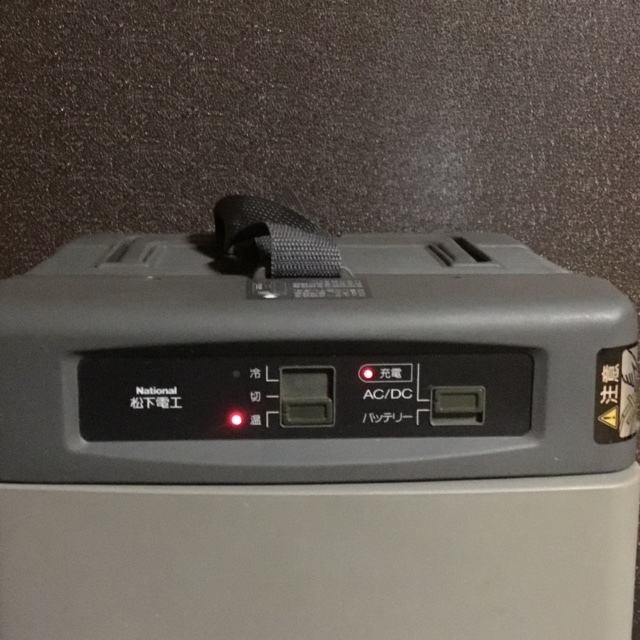 松下電工 National ・ RV GEAR / ポータブル冷温庫 ・ ERV724 ・ 説明