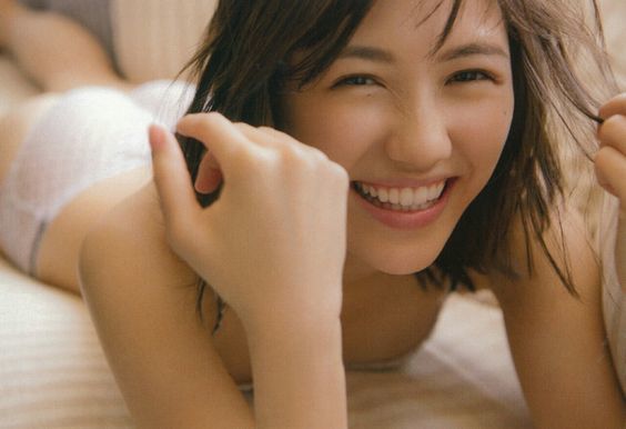 渡辺麻友写真集 知らないうちに 極上 わ行 売買されたオークション情報 Yahooの商品情報をアーカイブ公開 オークファン Aucfan Com