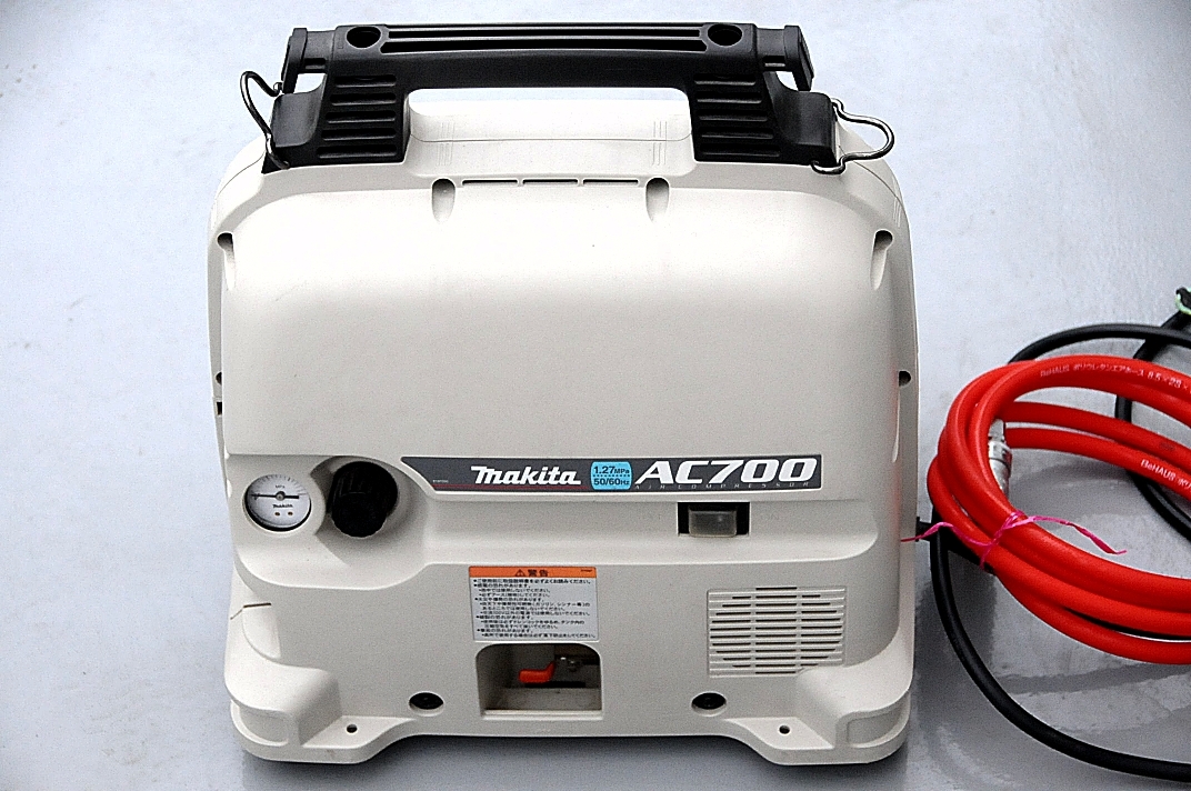 実働美品☆マキタ エアコンプレッサ AC700☆USED マキタ -マキタ 2026