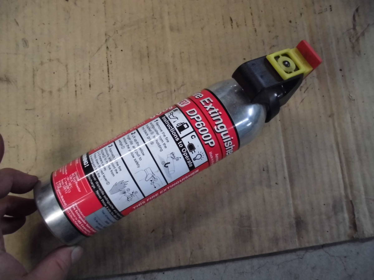 車載消火器？オブジェ　飾り等_2