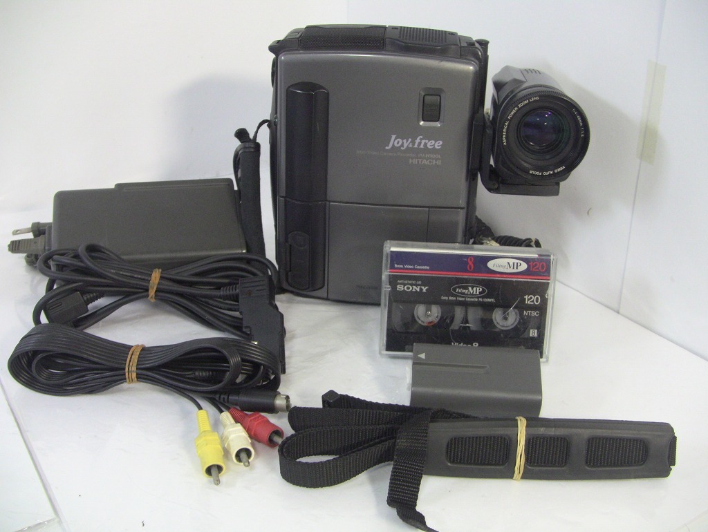 【豊富な，高品質】 ダビングに み 再生OK 録画OK HITACHI Hi8/8mmビデオカメラ VM-H100L+付属品6点/0588(8ミリビデオカメラ)｜売買されたオークション情報、yahooの商品情報をアーカイブ公開 - オークファン 8ミリビデオカメラ