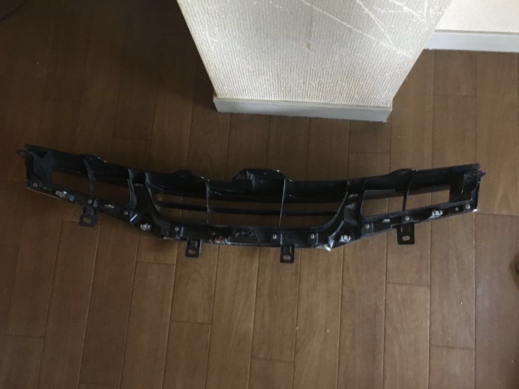 ウィッシュ | ラジエターグリル 1ED5157YO1 1.8S ○ZGE20W&frasl;20系 ウィッシュ　純正　グリル　２０　２９　５３１１１－６８０５０
