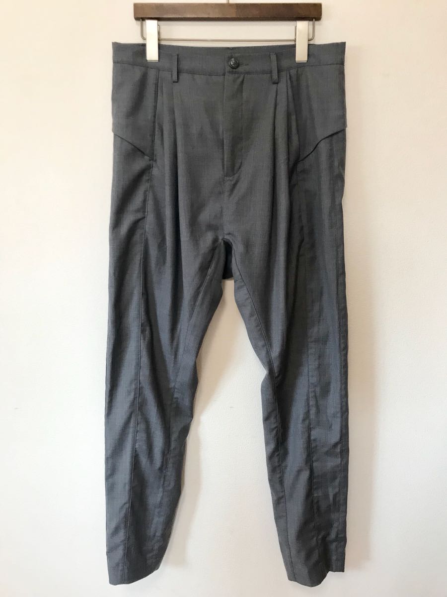 Henrik Vibskov ヘンリック ヴィブスコフ デザインパンツ 2タック サルエル ウール ポリエステル グレー S(サルエルパンツ)｜売買されたオークション情報、yahooの商品情報をアーカイブ公開 - オ サルエルパンツ