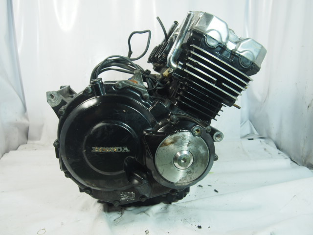 一応実働CB400SFバージョンSエンジンNC31_96年_載せ替えのベースなどに