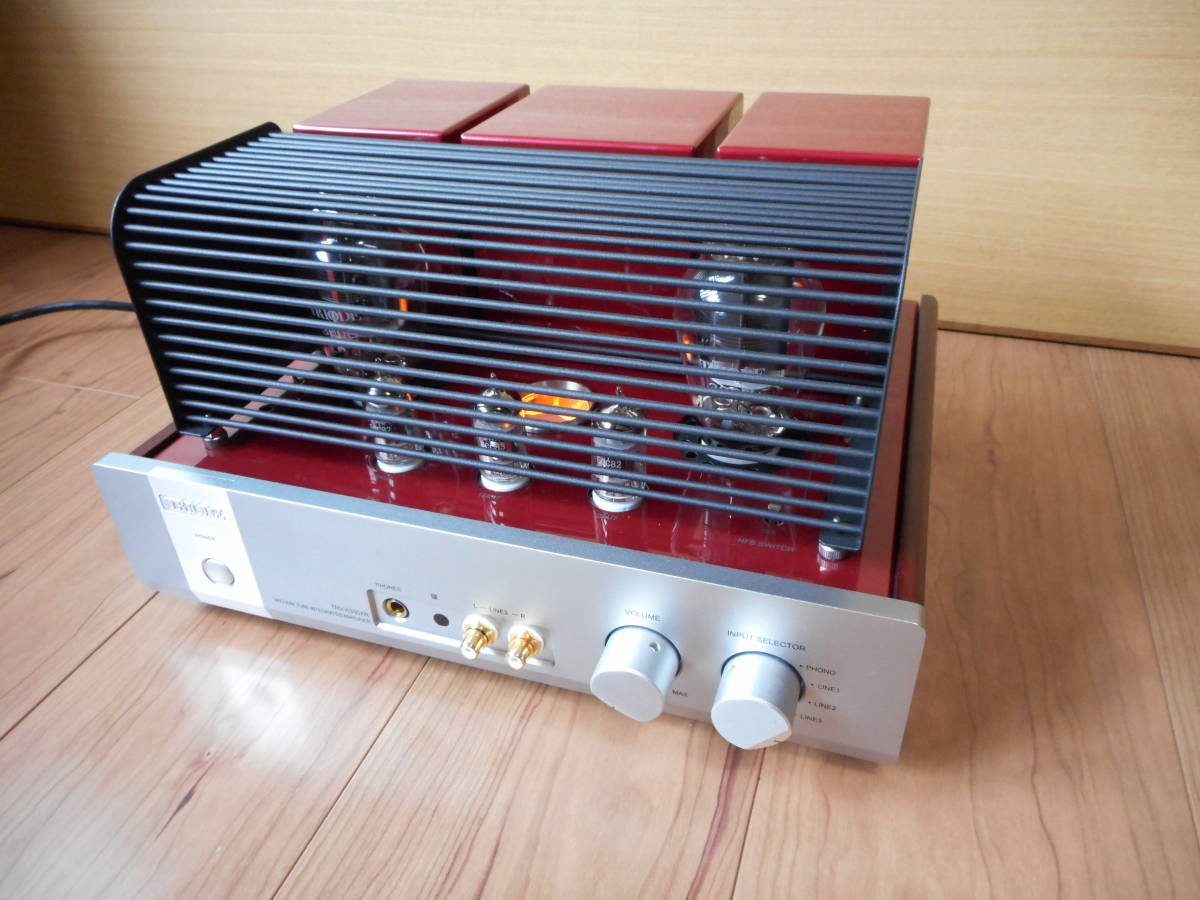 TRIODE (トライオード) TRV-A300XR 真空管プリメインアンプ サイド 