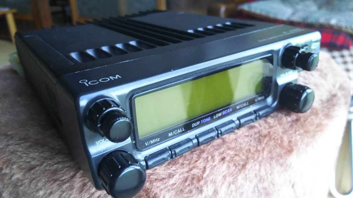ICOM 144/430M ディユアルバンドIC-2350D ICOM Icom IC-2350H Dual IC-2350 FM 144⁄430MHz Second VHF⁄UHF Bander