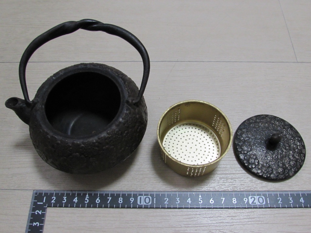 照光堂 純砂鉄 桜柄 急須 おまけ 南部鉄器 鉄瓶 【公式通販】