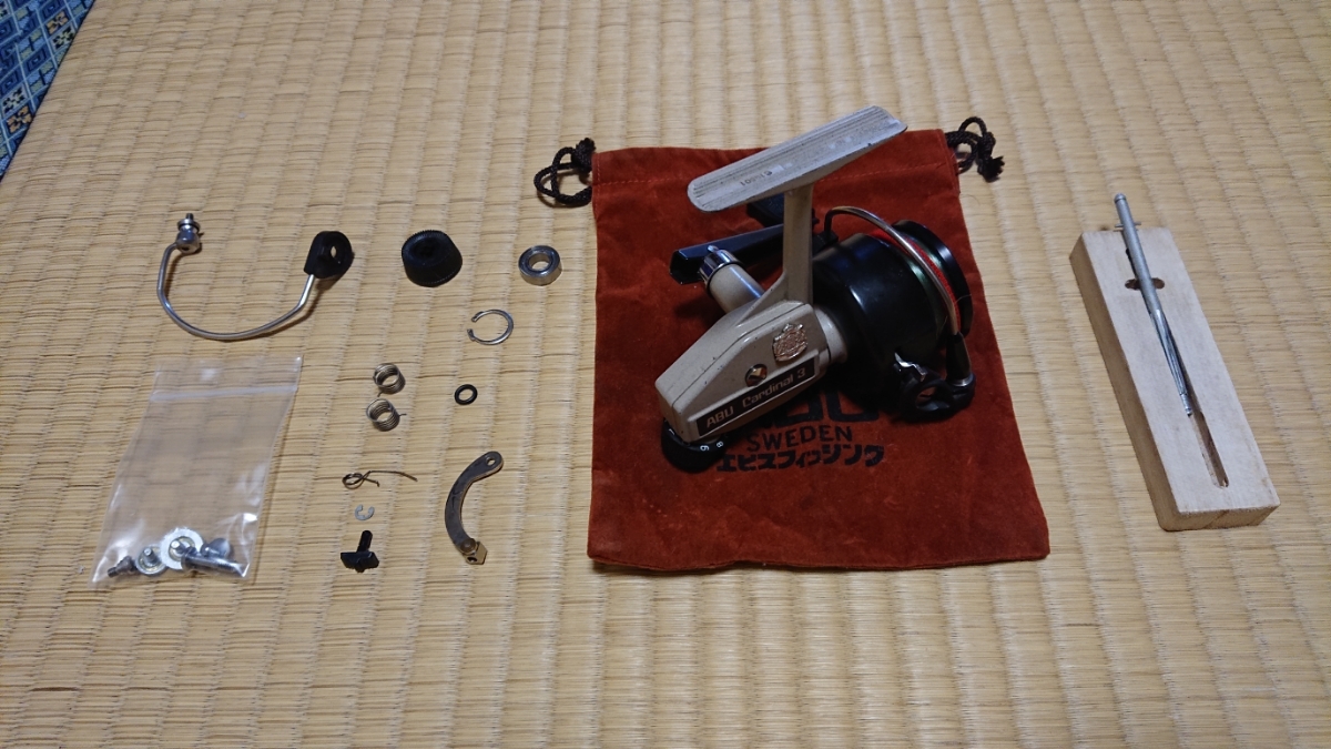 レア Abu Cardinal 33 最初期 ロケットベール 楽しい - スピニングリール