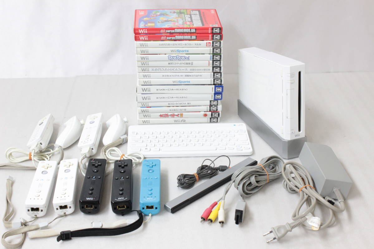 wii本体2人プレイセット ソフト20本付き 任天堂 Wii 本体(RVL-001)一式