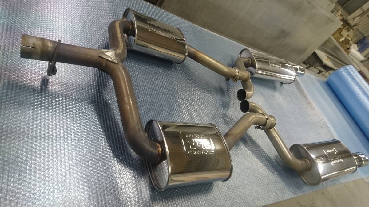 20セルシオ用 フジツボ レガリスRマフラー_1