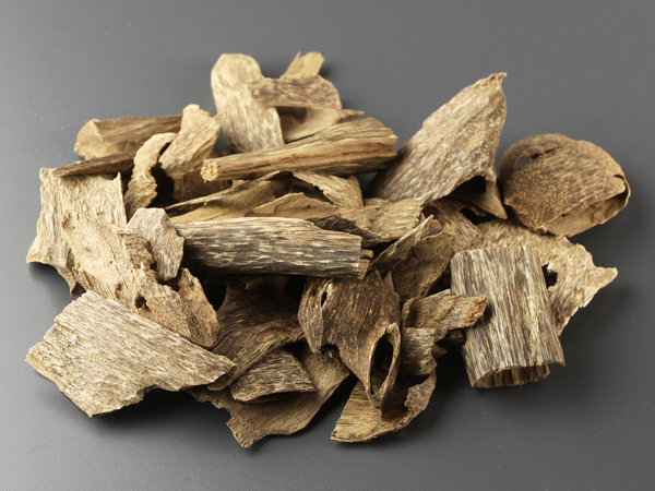 植林天然伽羅 100g沈香 伽羅 香木 聞香 香道落札後にお詰め致し 伽羅お