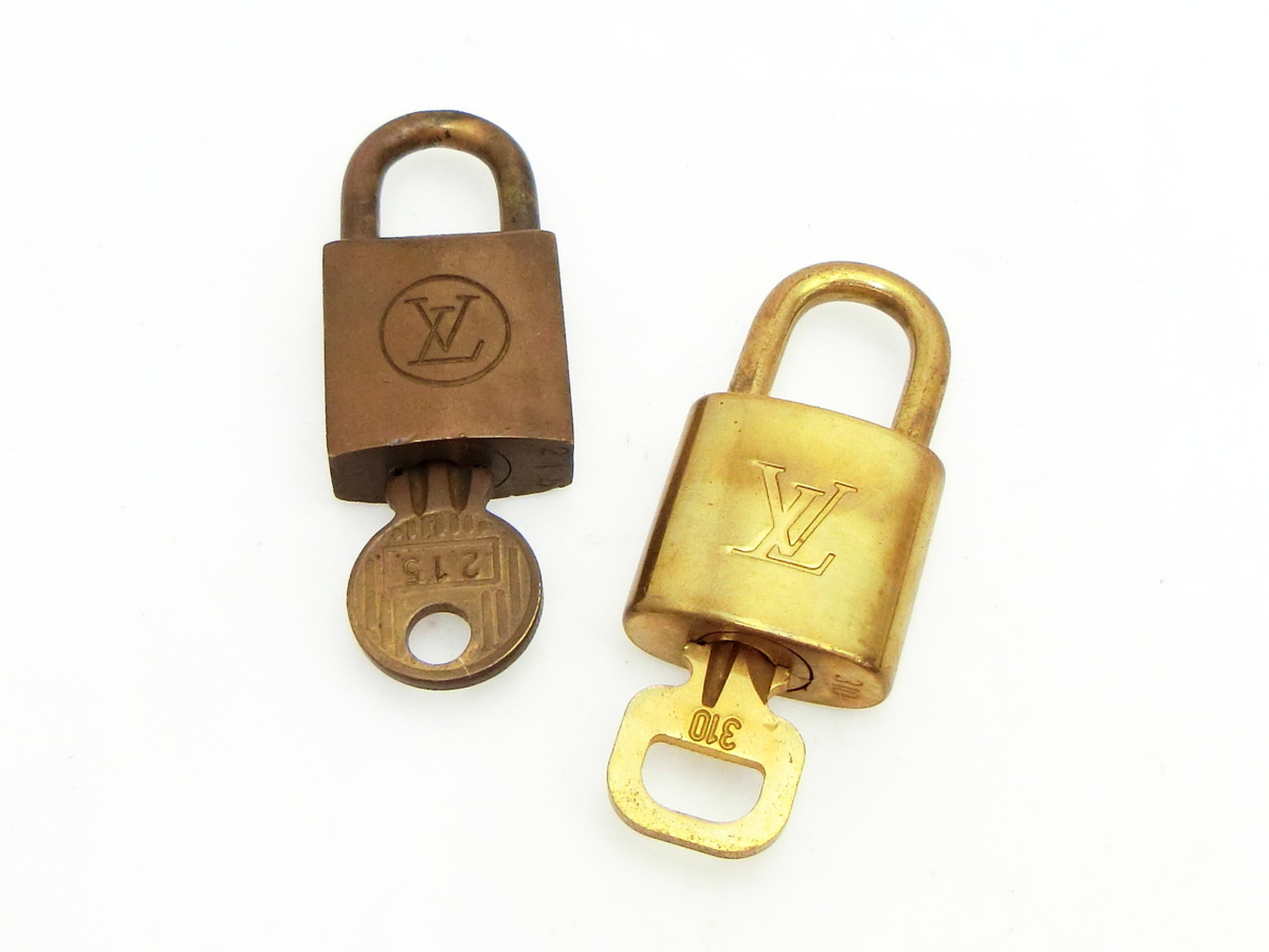 ◆N14286 ルイヴィトン カギ 南京錠 カデナ 20点 セット カデナ ルイヴィトン パドロック ルイヴィトンのパドロック(カデナ・南京錠)の高価買取なら パドロックの通販 番号311
