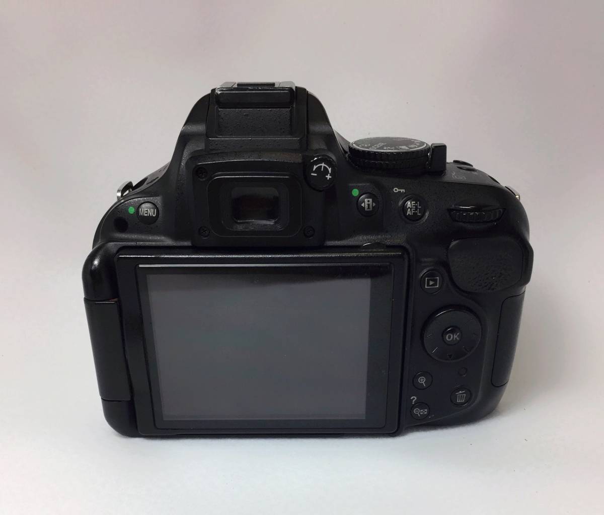 D5200 ダブルズームキット ニコン 価格比較 [レッド] すぐ撮影できる 