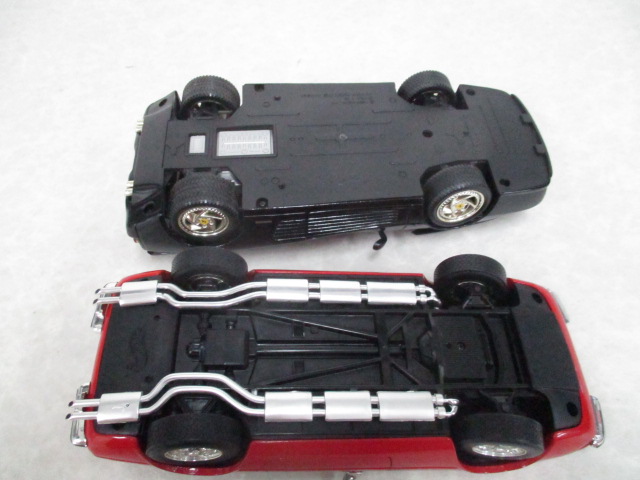 ホットウィール フェラーリ 365GTS/4 1:18 ホットウィール フェラーリ
