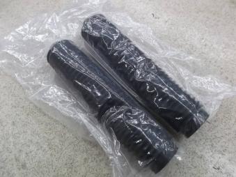 DR250R(SJ45A)／ジェベル250XC(SJ45A) 　純正　フロントフォークブーツ（黒）　2個　新品