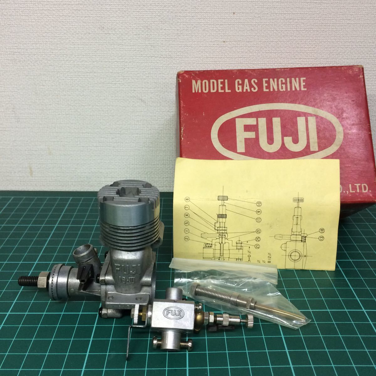 Uコン エンジン FUJI 19-3 倉庫で眠っていたもです 【公式通販】