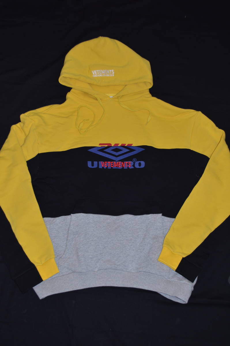 Vetements ヴェトモン パーカ 香港限定 コラボ BALENCIAGA 