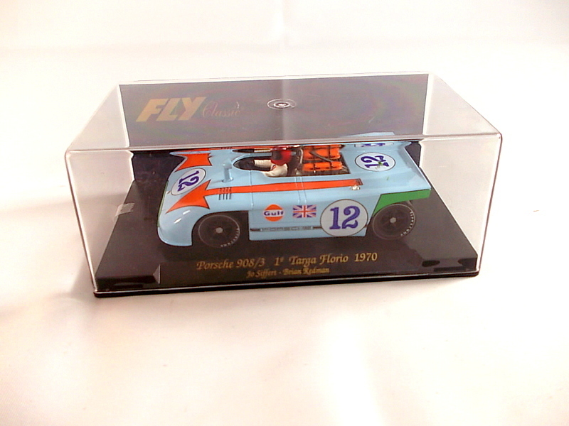 昭和レトロ マルサンHOスロットカー2台 ケース付 ジャンク 当時物 車種不明 レースカー ボディー等 3種 ジャンク 検 昭和レトロ