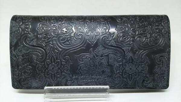 *キャサリンハムネット*新品 未使用*ペイズリー 被せ 長財布 黒　本革 人気　スリム　カード多数 格安　特価　セール！お買い得！No916