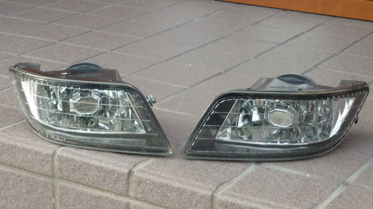 超美品 　純正　後期　jzx100 チェイサー　フォグランプ 　左右セット① ☆JZX100 チェイサー 純正 後期 フォグランプ 左右☆ ライト パーツ