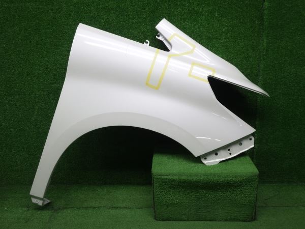 トヨタ アルファード 30系 右フェンダー AGH30 AGH35 GGH30 GGH35