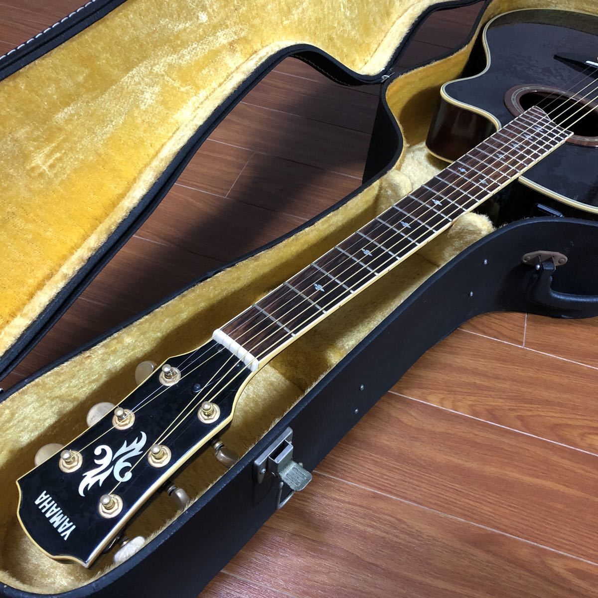 ☆YAMAHA☆APX-10A レッドバースト 現状品 塗装白濁有り エレアコ 