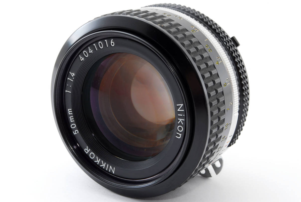☆美品☆ Nikon NIKKOR 50mm 1:1.4 Ai (4041016) レンズフード（HS-9
