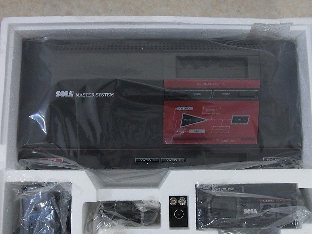 未使用 セガ マスターシステム本体 SEGA MASTER SYSTEM 箱説付【40