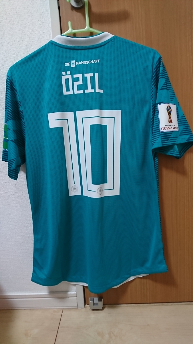 ⁄ メスト エジル ドイツ代表 ユニフォーム サッカー｜dmenu Sサイズ お