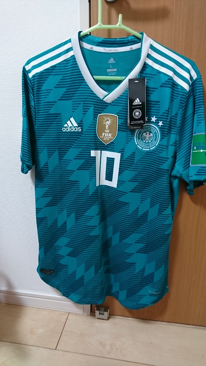 ⁄ メスト エジル ドイツ代表 ユニフォーム サッカー｜dmenu Sサイズ お