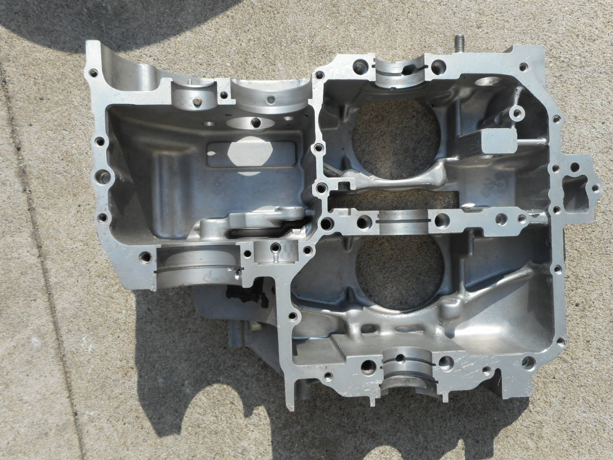 cb400n cb400tクランクケース CB400T クランクケース上部 【公式通販】