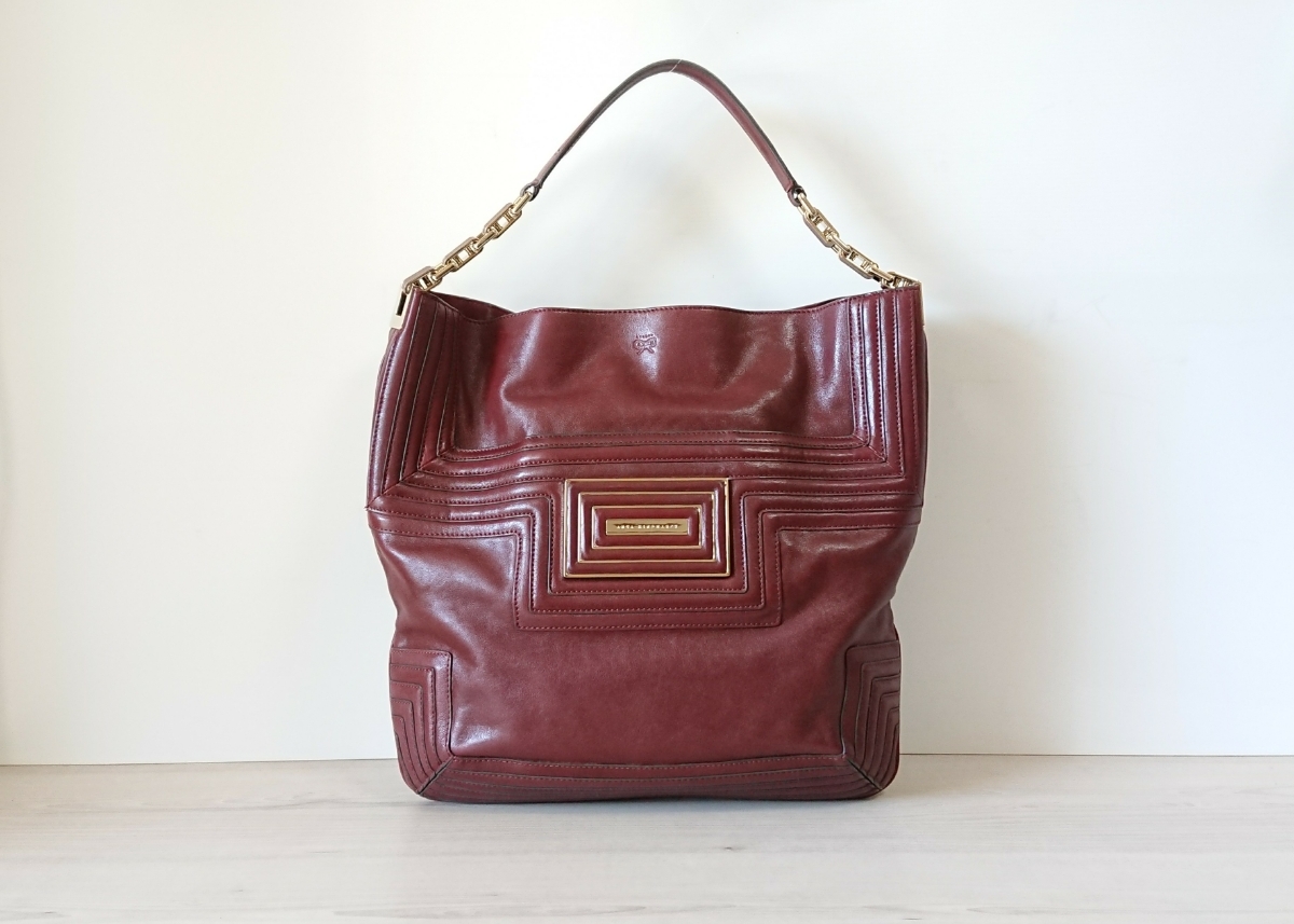 美品 アニヤ ハインドマーチ ANYA HINDMARCH レザー ショルダーバッグ 