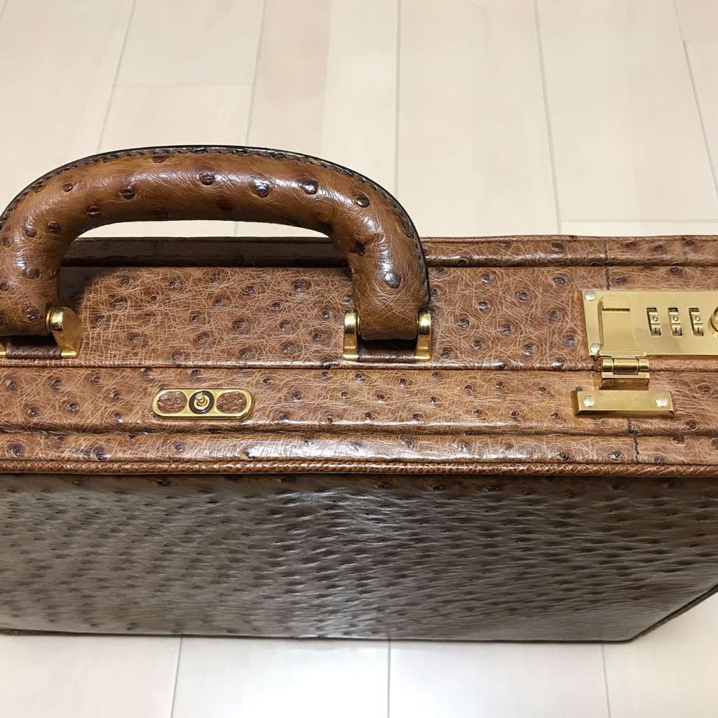 希少 オーダー品 CELLERINI チェレリーニ オーストリッチ 仕立て アタッシュケース 純正保管バック付き イタリア・メイド