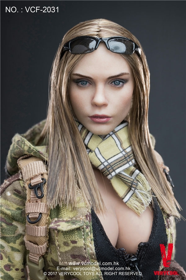 バットマンリターンズ キャットウーマン風 1/6フィギュア SUPERMAD 